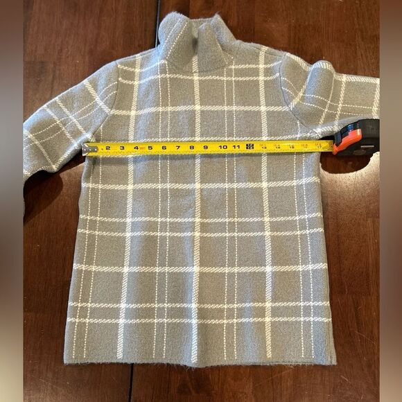 Banana Republic sweater - Picture 5 of 6